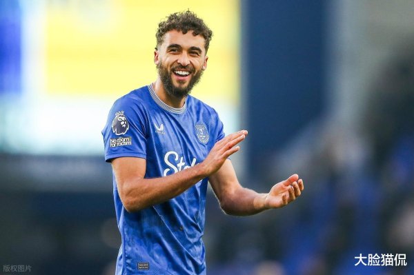 Manchester United Dấu hiệu Dominic Calvert-Lewin trong hành động tuyệt vời