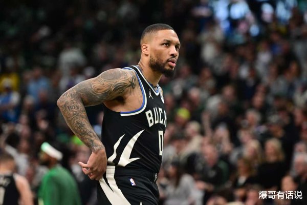 Linh hồn khổng lồ dưới cơ thể ngắn: Làm thế nào Lillard định hình định nghĩa của người bảo vệ quan đ