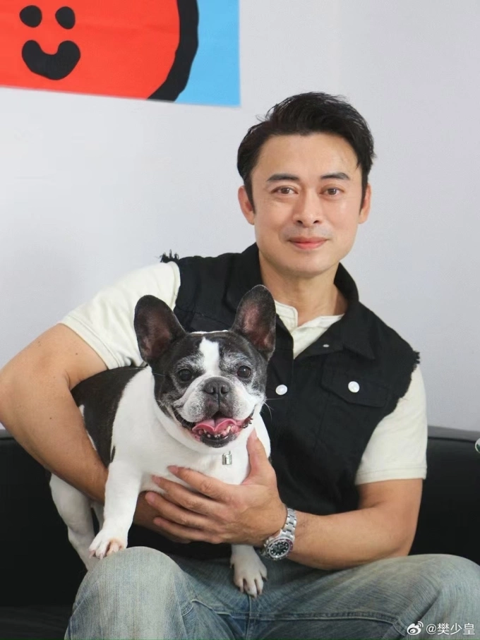 Diễn viên TVB Louis Fan nuốt c