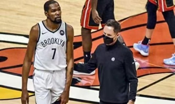 Xé! Irving đã vặn lại Durant: Tôi đã đợi anh ấy một năm rưỡi, nhưng anh ấy phù hợp với mục tiêu của 