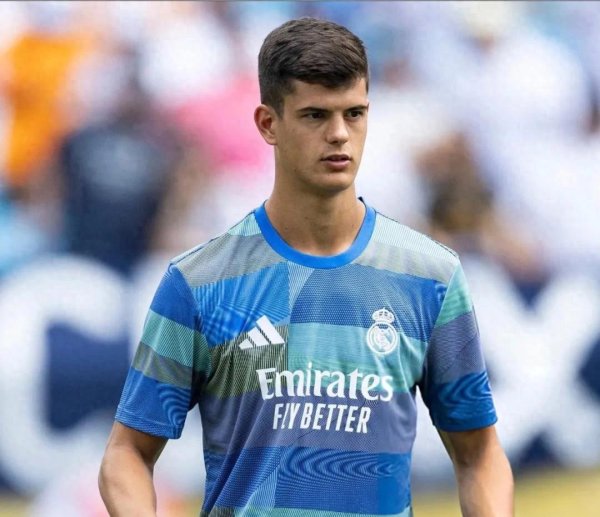 Liverpool hoạt động Isaac, Newcastle muốn mua Seschko!